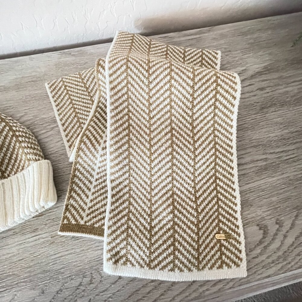 New Calvin Klein Hat Beanie Scarf Set Ivory Metallic Gold Herringbone Knit 2 Pc - Picture 5 of 10